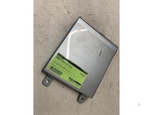 Gebruikte Sierstrip Renault Trafic (1FL/2FL/3FL/4FL) 2.0 dCi 16V 110 Prijs € 25,00 Margeregeling aangeboden door Autodemontage van de Laar