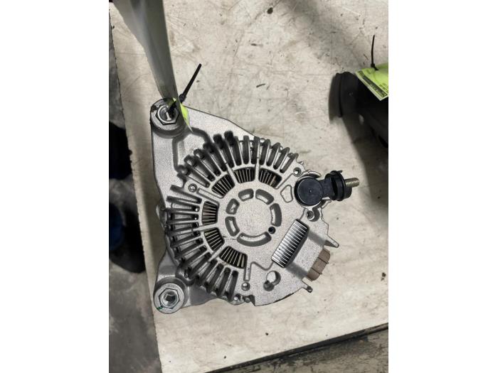 Gebruikte Alternator Mazda CX-5 Prijs op aanvraag aangeboden door Autodemontage van de Laar