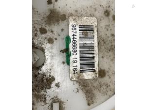 Gebruikte Benzinepomp Peugeot 208 I (CA/CC/CK/CL) 1.2 Vti 12V PureTech Prijs op aanvraag aangeboden door Autodemontage van de Laar