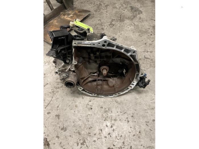 Gebruikte Versnellingsbak Peugeot 208 I (CA/CC/CK/CL) 1.2 Vti 12V PureTech 82 Prijs € 400,00 Margeregeling aangeboden door Autodemontage van de Laar