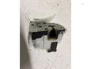 Gebruikte Deurslot Mechaniek 2Deurs links Opel Combo 1.6 CDTI 16V Prijs op aanvraag aangeboden door Autodemontage van de Laar