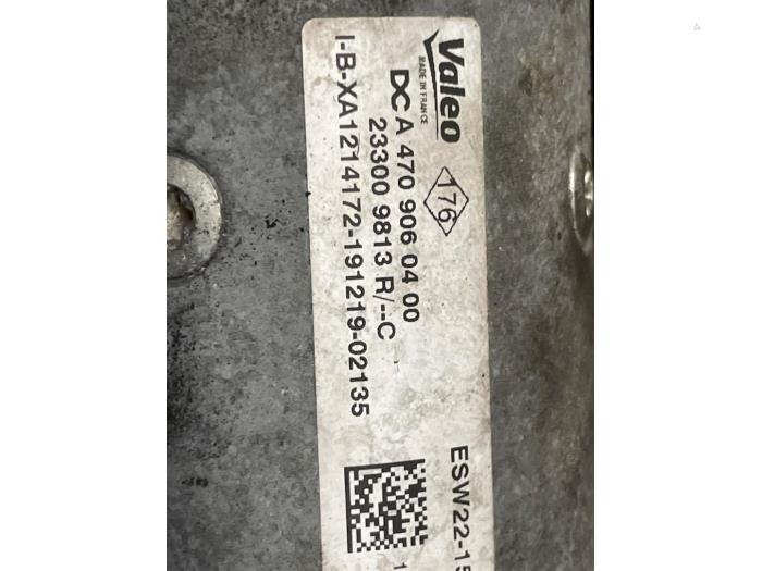 Gebruikte Startmotor Renault Master III (EV/HV/UV/VA/VB/VD/VF/VG/VJ) 2.3 dCi 165 16V FWD Prijs op aanvraag aangeboden door Autodemontage van de Laar