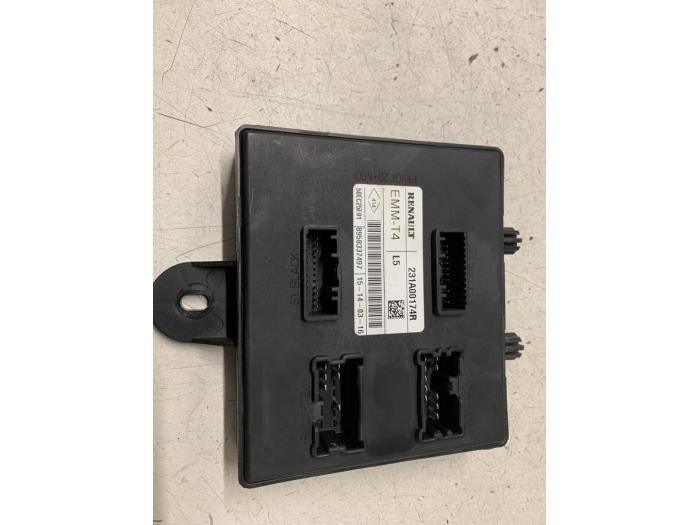 Gebruikte Computer Diversen Renault Clio IV Estate/Grandtour (7R) 1.5 Energy dCi 90 FAP Prijs € 100,00 Margeregeling aangeboden door Autodemontage van de Laar