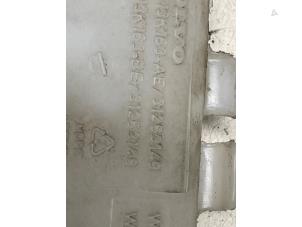 Gebruikte Ruitensproeiertank voor Volvo C30 (EK/MK) 1.8 16V Prijs op aanvraag aangeboden door Autodemontage van de Laar