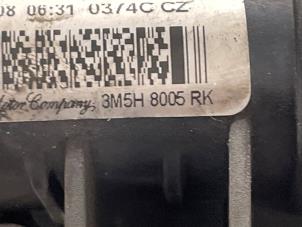 Gebruikte Radiateur Volvo C30 (EK/MK) 1.8 16V Prijs € 35,00 Margeregeling aangeboden door Autodemontage van de Laar