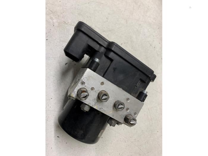 Gebruikte ABS Pomp Renault Megane III Berline (BZ) 1.6 16V Prijs op aanvraag aangeboden door Autodemontage van de Laar