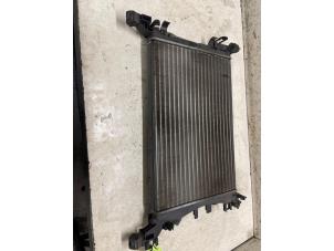 Gebruikte Radiateur Opel Corsa D 1.2 16V Prijs € 35,00 Margeregeling aangeboden door Autodemontage van de Laar
