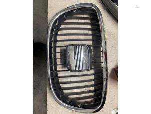 Gebruikte Grille Seat Altea XL (5P5) 1.9 TDI Prijs € 50,00 Margeregeling aangeboden door Autodemontage van de Laar