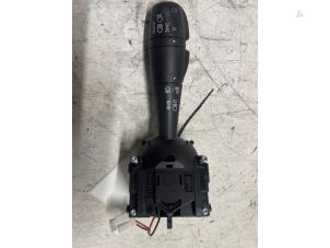 Gebruikte Pinker Schakelaar Opel Vivaro 1.6 CDTi BiTurbo 125 Prijs € 30,25 Inclusief btw aangeboden door Autodemontage van de Laar