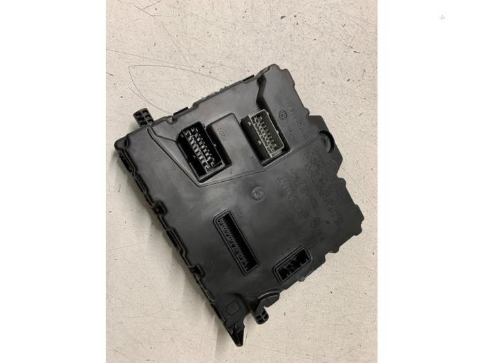 Gebruikte Bodycontrol Module Renault Kangoo/Grand Kangoo (KW) 1.5 dCi 90 FAP Prijs op aanvraag aangeboden door Autodemontage van de Laar