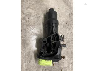 Gebruikte Oliefilterhouder Volkswagen Golf V (1K1) 2.0 TFSI GTI 16V Prijs op aanvraag aangeboden door Autodemontage van de Laar