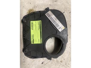 Gebruikte Distributiedeksel Volkswagen Passat (3C2) 1.8 TSI 16V Prijs op aanvraag aangeboden door Autodemontage van de Laar