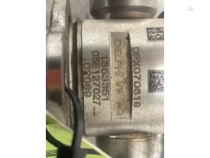 Gebruikte Hogedrukpomp Volkswagen Golf VIII (CD1) Prijs op aanvraag aangeboden door Autodemontage van de Laar