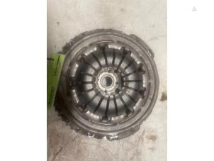 Gebruikte Vliegwiel Dacia Sandero II 0.9 TCE 12V Prijs op aanvraag aangeboden door Autodemontage van de Laar