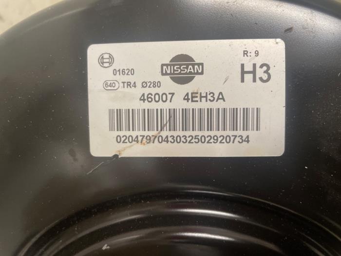 Gebruikte Rembekrachtiger Renault Kadjar (RFEH) 1.3 TCE 140 FAP 16V Prijs € 70,00 Margeregeling aangeboden door Autodemontage van de Laar
