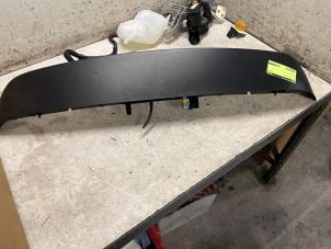 Gebruikte Spoiler achterklep Opel Corsa F (UB/UH/UP) Electric, Corsa-e 50kWh Prijs € 75,00 Margeregeling aangeboden door Autodemontage van de Laar