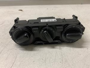 Gebruikte Kachel Bedieningspaneel Volkswagen Up! (121) 1.0 MPI 12V Prijs € 60,50 Inclusief btw aangeboden door Autodemontage van de Laar