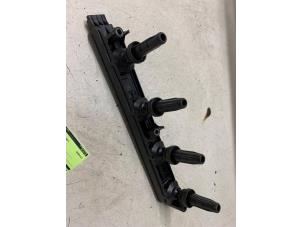 Gebruikte Bobine Citroen C4 Picasso (UD/UE/UF) 2.0 16V Autom. Prijs € 50,00 Margeregeling aangeboden door Autodemontage van de Laar