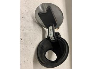 Gebruikte Tank Klep Ford Transit Courier 1.5 TDCi 75 Prijs € 50,00 Margeregeling aangeboden door Autodemontage van de Laar