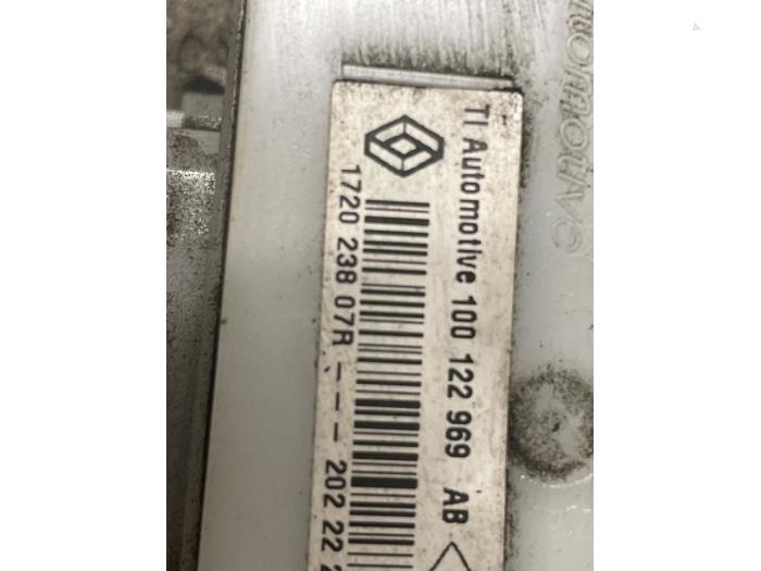 Gebruikte Tank element Pomp Renault Express 1.5 dCi 75 Prijs € 90,00 Margeregeling aangeboden door Autodemontage van de Laar