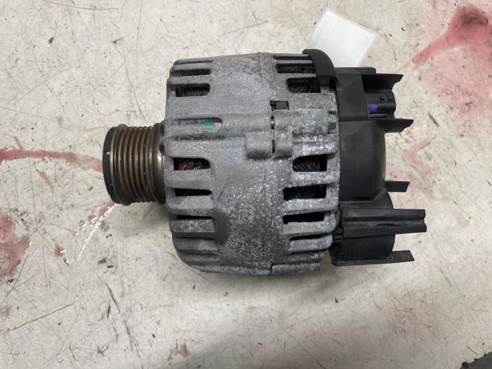 Dynamo van een Renault Express 1.5 dCi 75 2023