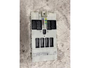 Computer Body Control van een BMW 3 serie (F30) 318d 2.0 16V 2015