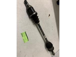 Gebruikte Homokineetas links-voor Opel Agila (B) 1.0 12V Prijs op aanvraag aangeboden door Autodemontage van de Laar