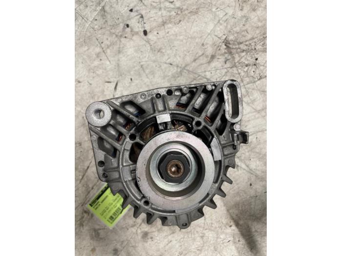 Dynamo van een Dacia Sandero I (BS) 1.2 16V 2010