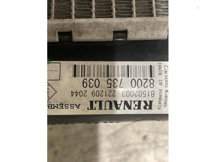 Gebruikte Radiateur Dacia Sandero I (BS) 1.2 16V Prijs € 50,00 Margeregeling aangeboden door Autodemontage van de Laar