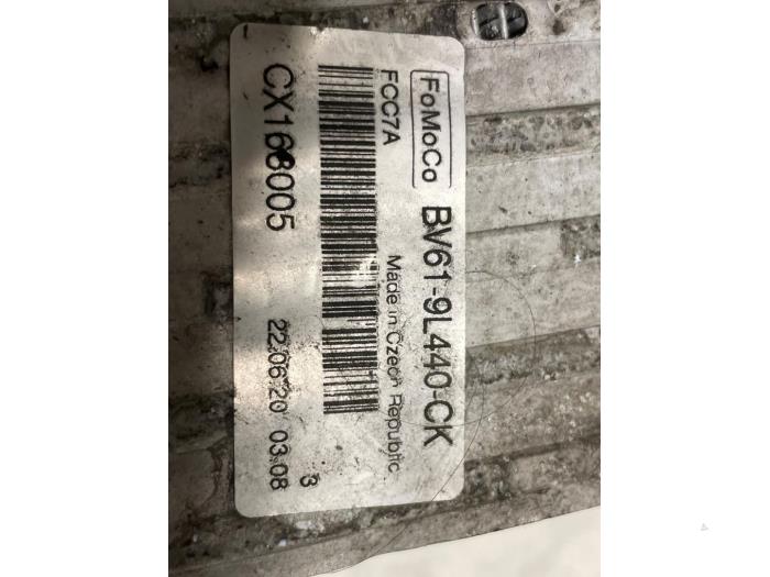 Gebruikte Intercooler Ford Transit Connect (PJ2) 1.5 EcoBlue Prijs € 50,00 Margeregeling aangeboden door Autodemontage van de Laar