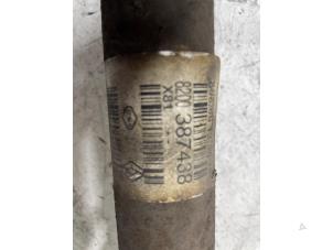 Gebruikte Aandrijfas links-voor Renault Espace (JK) 2.0 16V Turbo Prijs € 75,00 Margeregeling aangeboden door Autodemontage van de Laar