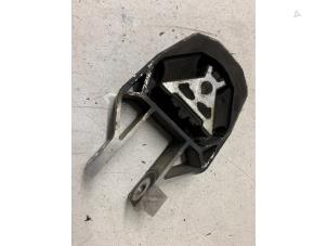 Gebruikte Motorsteun Ford Transit Connect (PJ2) 1.5 EcoBlue Prijs € 25,00 Margeregeling aangeboden door Autodemontage van de Laar