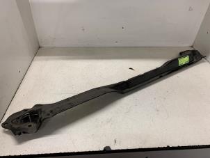 Gebruikte Veerpootbrug Ford Transit Connect (PJ2) 1.5 EcoBlue Prijs € 40,00 Margeregeling aangeboden door Autodemontage van de Laar