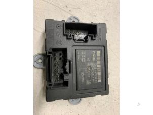 Gebruikte Centrale Deurvergrendelings Module Ford Transit Courier 1.5 TDCi 75 Prijs € 60,50 Inclusief btw aangeboden door Autodemontage van de Laar