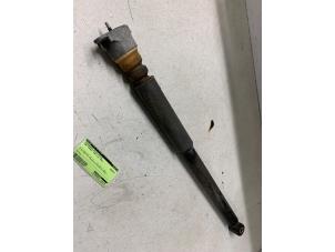 Gebruikte Schokdemper rechts-achter Ford Transit Courier 1.5 TDCi 75 Prijs € 30,25 Inclusief btw aangeboden door Autodemontage van de Laar