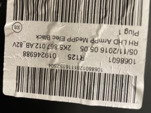 Gebruikte Deurbekleding 2Deurs rechts Volkswagen Caddy IV 1.4 TGI BlueMotion Prijs € 50,00 Margeregeling aangeboden door Autodemontage van de Laar