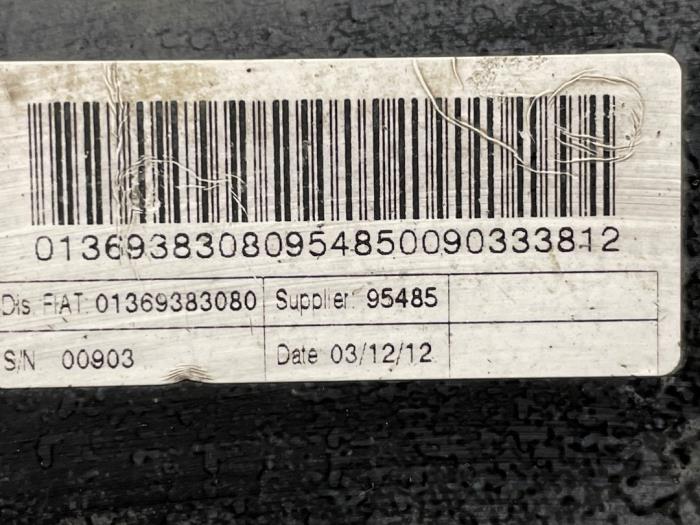 Subframe van een Peugeot Boxer (U9) 2.2 HDi 130 Euro 5 2013