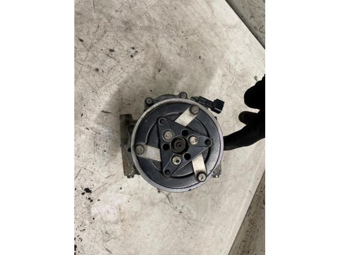 Aircopomp van een Peugeot Boxer (U9) 2.2 HDi 130 Euro 5 2013