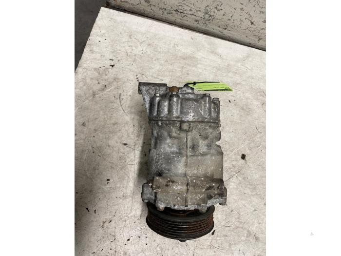 Aircopomp van een Peugeot Boxer (U9) 2.2 HDi 130 Euro 5 2013