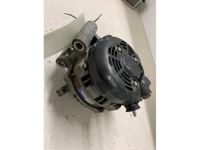 Gebruikte Dynamo Toyota Verso 2.0 16V D-4D-F Prijs € 45,00 Margeregeling aangeboden door Autodemontage van de Laar