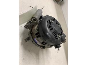 Gebruikte Dynamo Toyota Verso 2.0 16V D-4D-F Prijs € 45,00 Margeregeling aangeboden door Autodemontage van de Laar