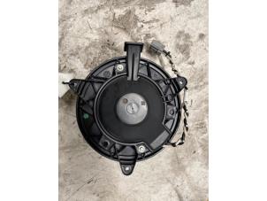 Gebruikte Chaufage Ventilatiemotor Opel Ampera 1.4 16V Prijs € 50,00 Margeregeling aangeboden door Autodemontage van de Laar