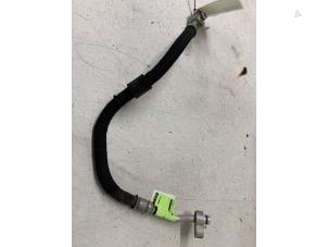 Gebruikte Airco Leiding Audi A4 Avant (B9) 3.0 TDI V6 24V Quattro Prijs € 40,00 Margeregeling aangeboden door Autodemontage van de Laar