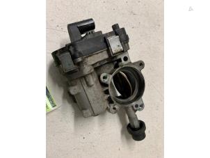 Gebruikte Gasklephuis Opel Combo 1.6 CDTI 16V Prijs € 50,00 Margeregeling aangeboden door Autodemontage van de Laar