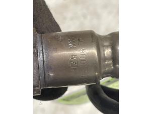 Gebruikte Lambda Sonde Skoda Superb Combi (3V5) 2.0 TDI Prijs € 25,00 Margeregeling aangeboden door Autodemontage van de Laar