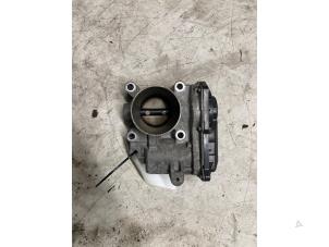 Gebruikte Gasklephuis Renault Modus/Grand Modus (JP) 1.2 16V Prijs € 100,00 Margeregeling aangeboden door Autodemontage van de Laar