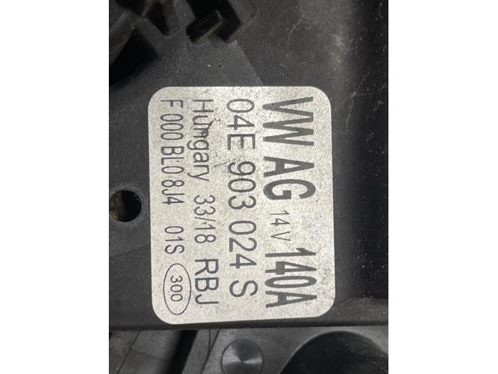 Gebruikte Dynamo Volkswagen Caddy IV 1.0 TSI 12V Prijs € 50,00 Margeregeling aangeboden door Autodemontage van de Laar