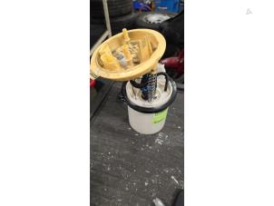 Gebruikte Brandstofpomp Elektrisch Seat Ibiza V (KJB) 1.6 TDI 95 Prijs € 125,00 Margeregeling aangeboden door Autodemontage van de Laar