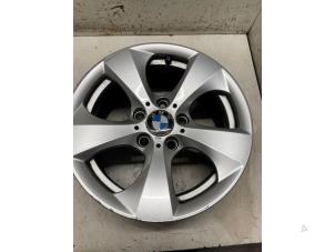 Gebruikte Velg BMW 3 serie Touring (F31) 318d 2.0 16V Prijs € 50,00 Margeregeling aangeboden door Autodemontage van de Laar