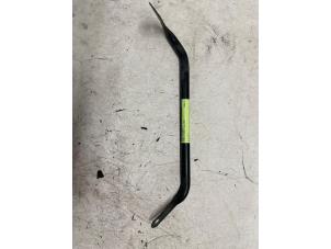 Gebruikte Steun (diversen) Renault Scénic III (JZ) 2.0 16V CVT Prijs € 30,00 Margeregeling aangeboden door Autodemontage van de Laar